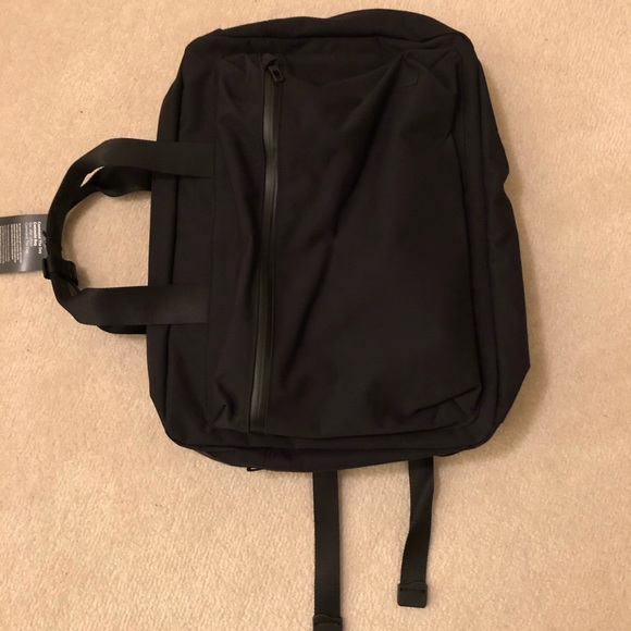command the day commute bag lululemon